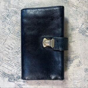 Vintage Perlina Trifold Leather Wallet
